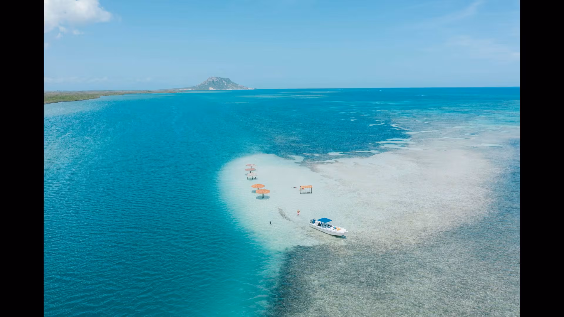 Discovering the Beauty of Playa Rincon: A Hidden Gem in the Dominican Republic